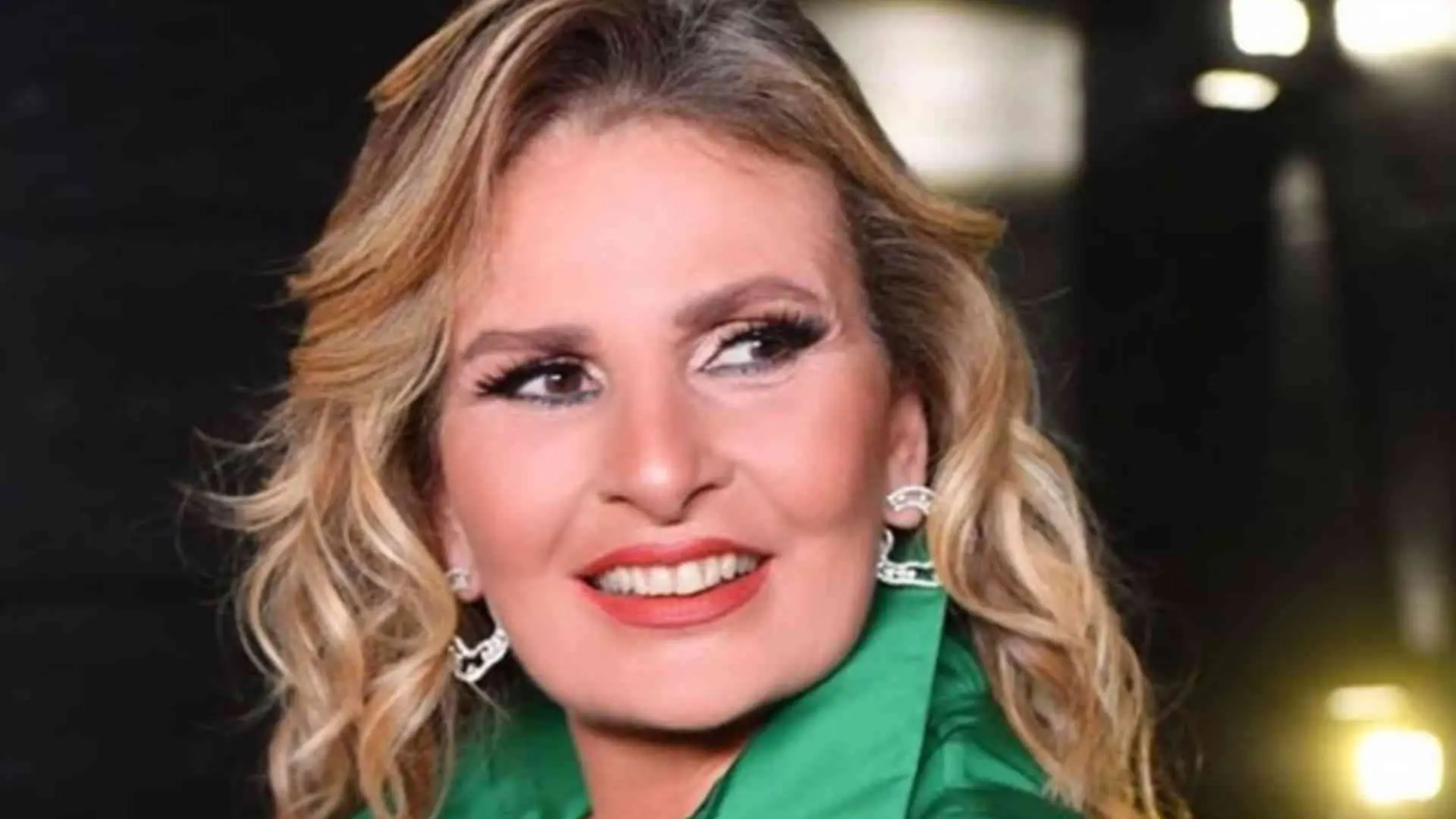 النجمة يسرا